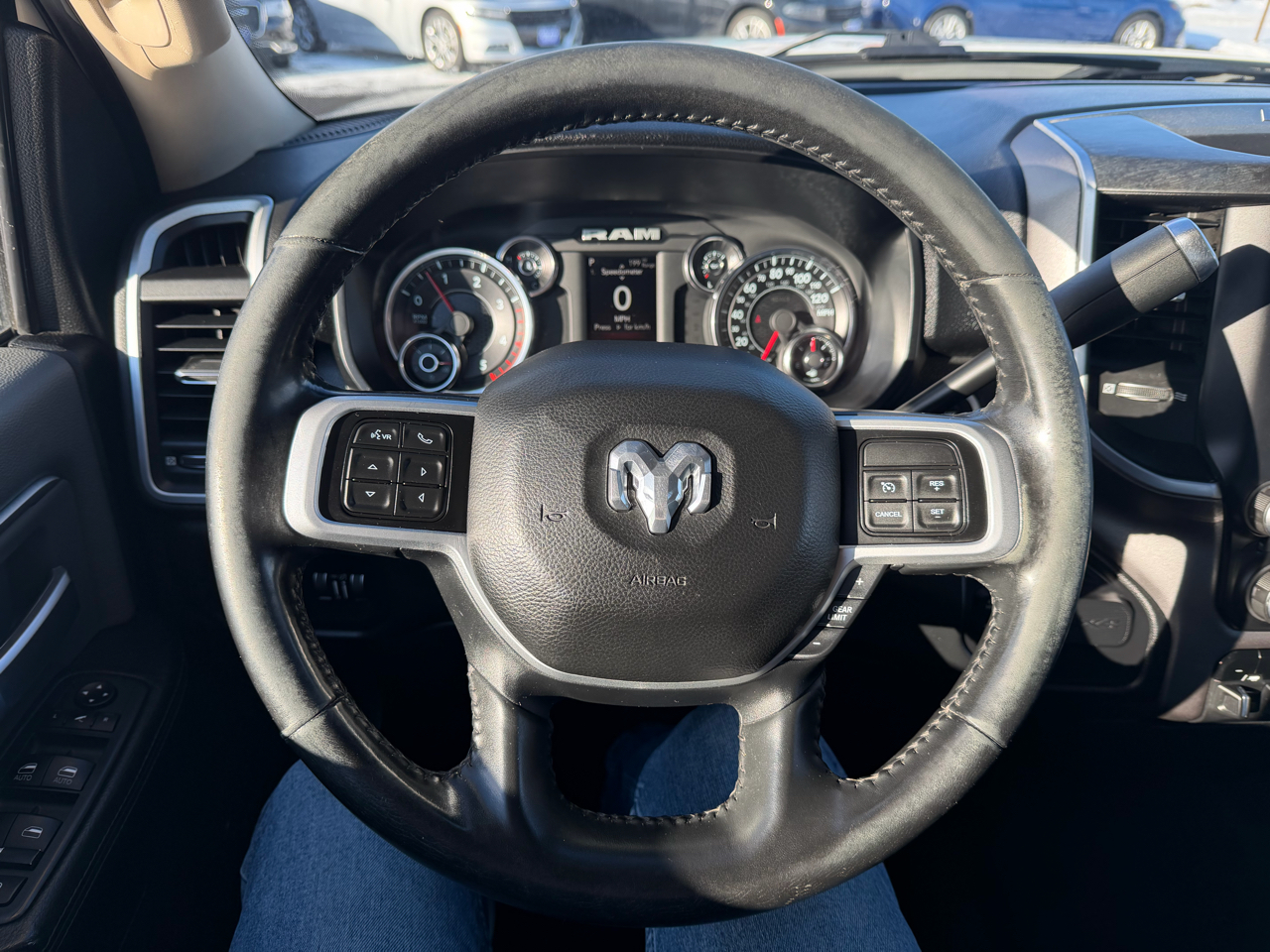 RAM 2500 Big Horn 4x4 Crew Cab 6'4" Box 2019