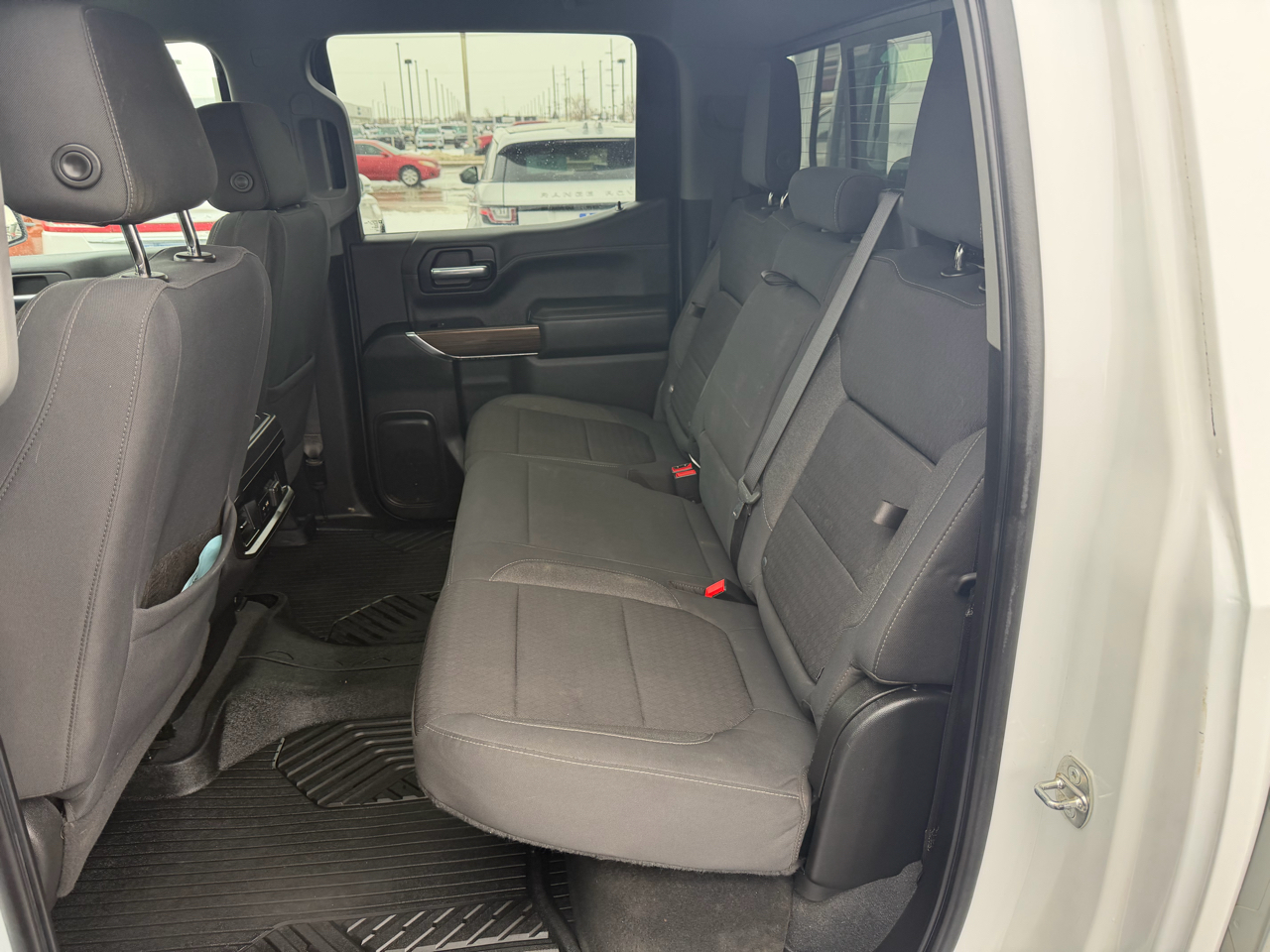 Chevrolet Silverado 1500 4WD Crew Cab 147" RST 2020