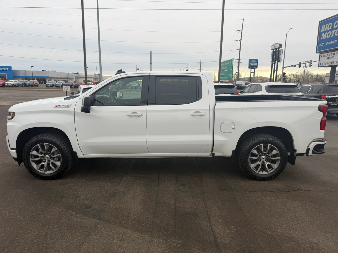Chevrolet Silverado 1500 4WD Crew Cab 147" RST 2020