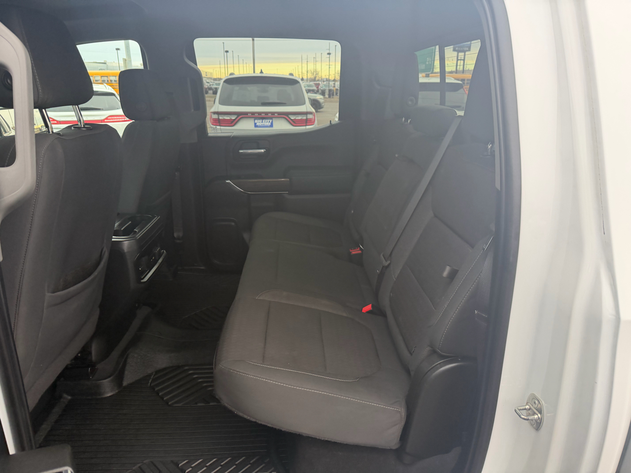 Chevrolet Silverado 1500 4WD Crew Cab 147" RST 2020