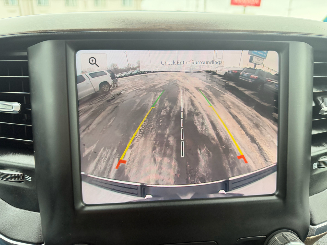 RAM 1500 Laramie 4x4 Crew Cab 5'7" Box 2022