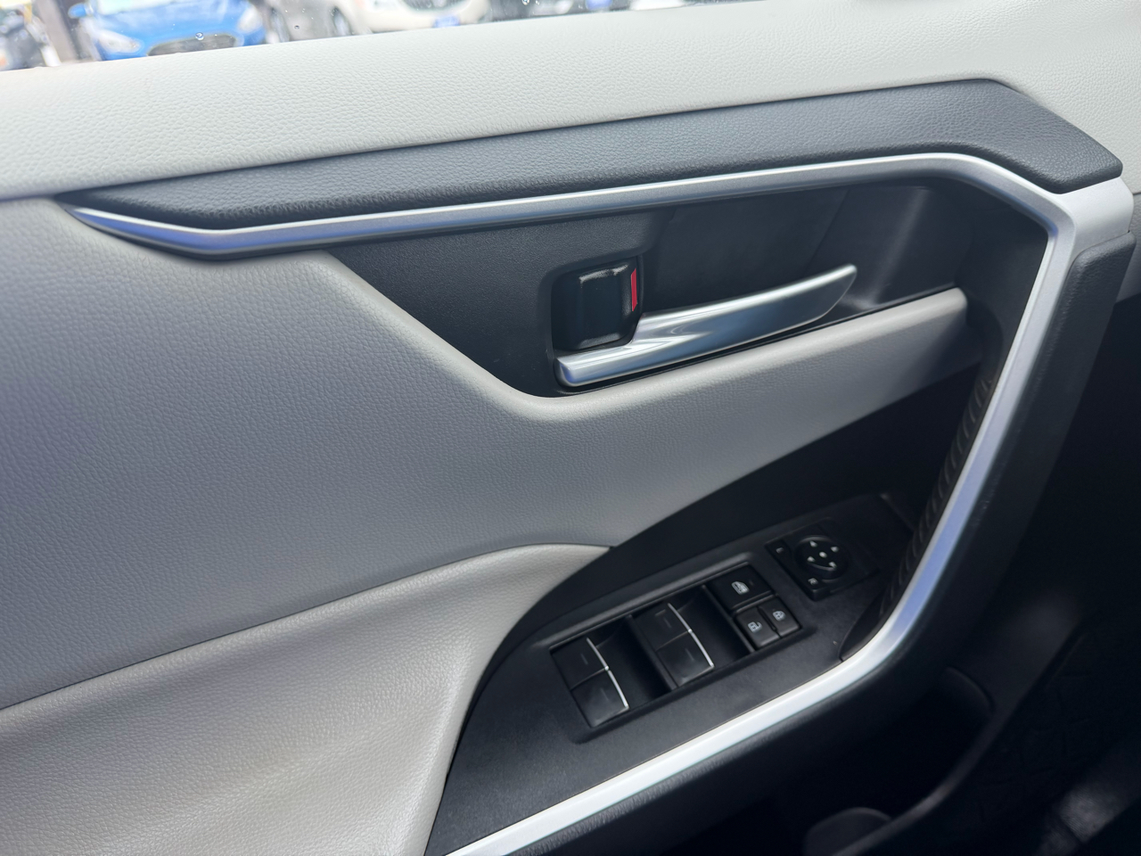 Toyota RAV4 XLE AWD (Natl) 2023