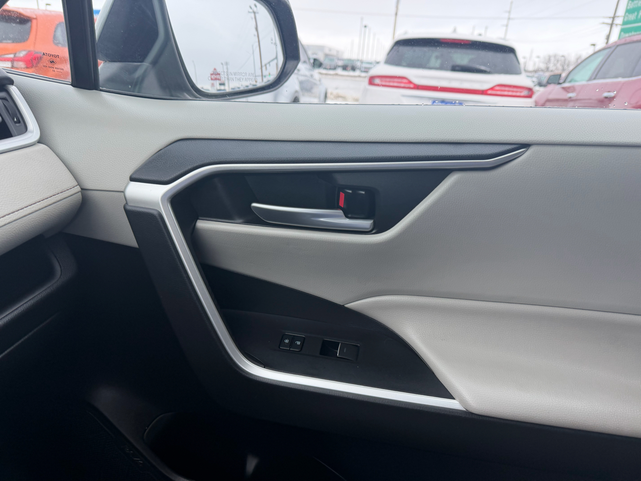 Toyota RAV4 XLE AWD (Natl) 2023