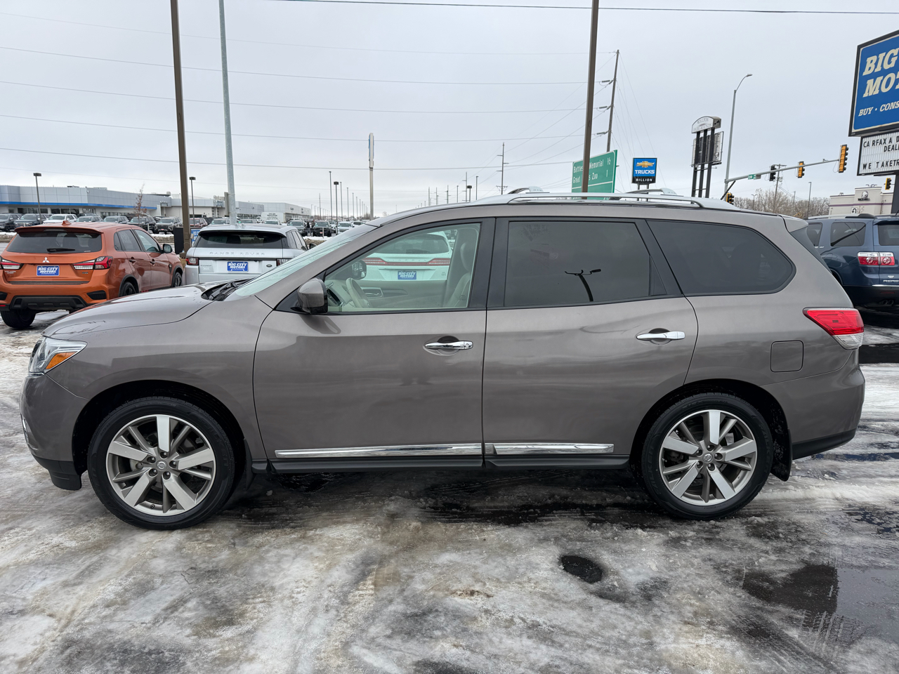 Nissan Pathfinder 4WD 4dr Platinum 2013