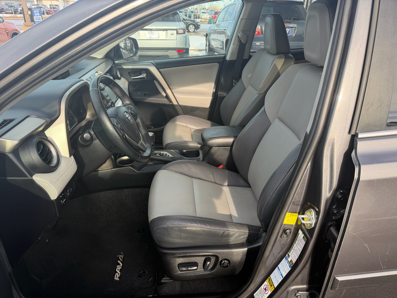 Toyota RAV4 AWD 4dr Limited (Natl) 2015