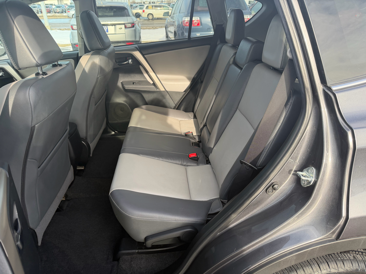 Toyota RAV4 AWD 4dr Limited (Natl) 2015