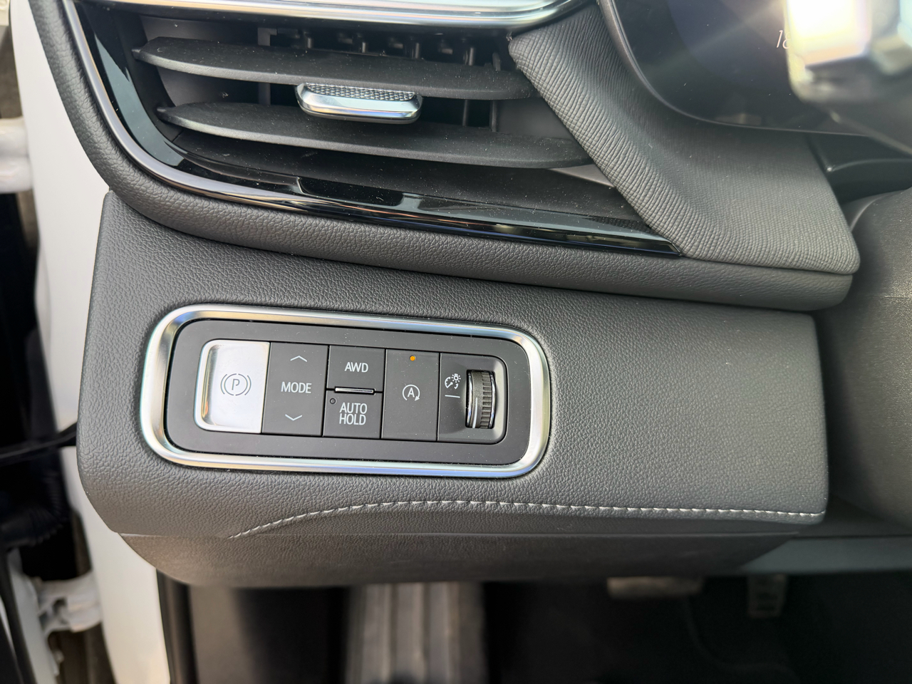 Buick Enclave 4dr Sport Touring 2025