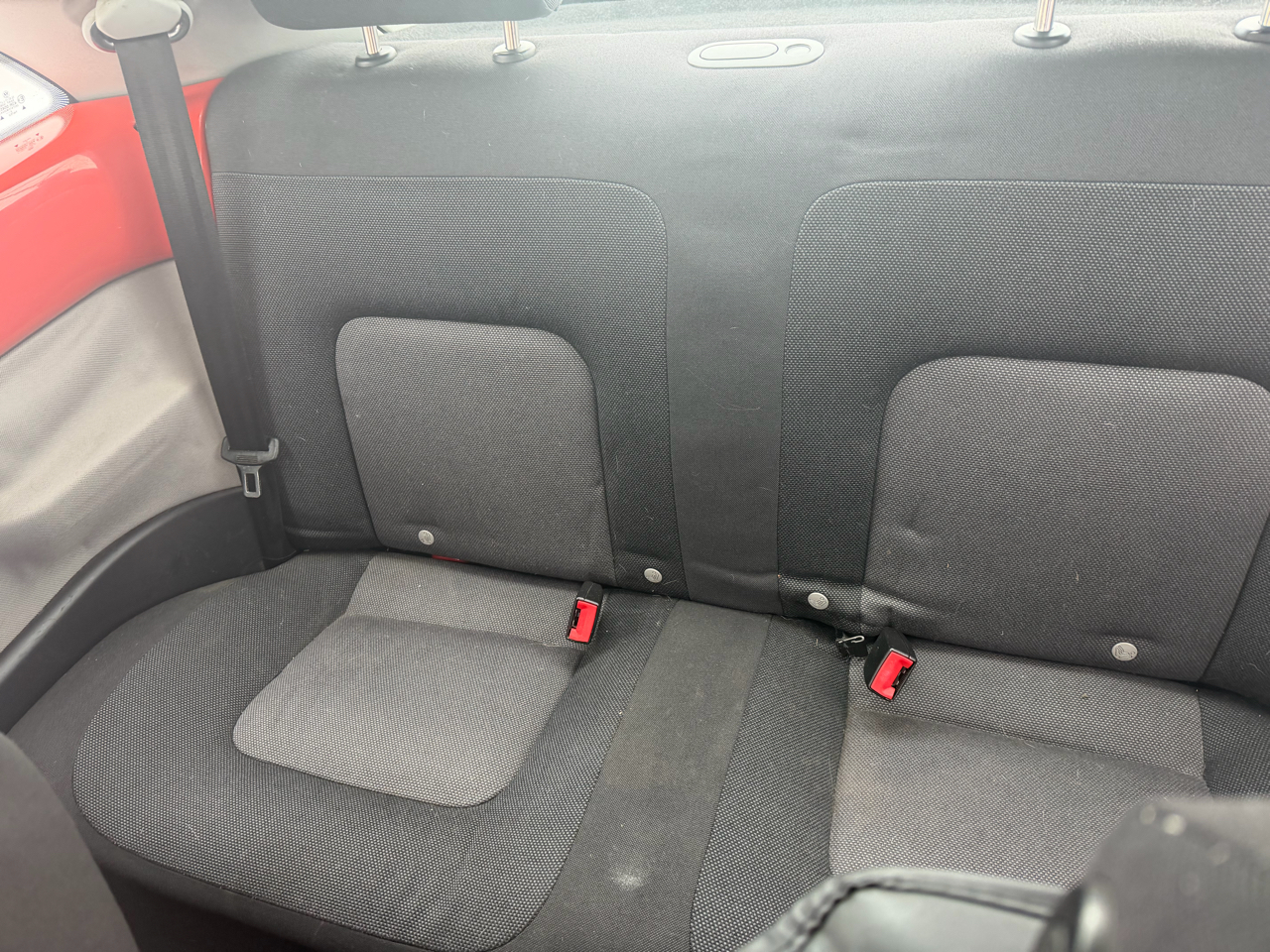 Volkswagen New Beetle Coupe 2dr Cpe GL Auto 2003