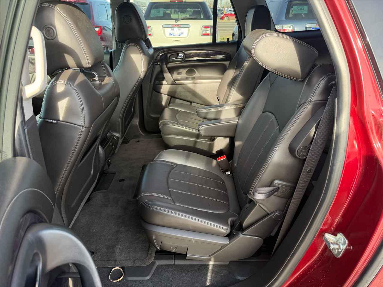 Buick Enclave AWD 4dr Leather 2016