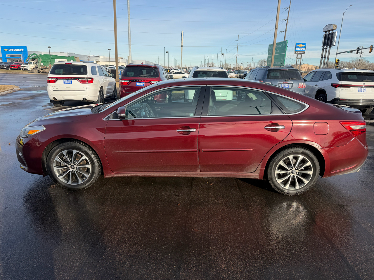 Toyota Avalon XLE Premium (Natl) 2018