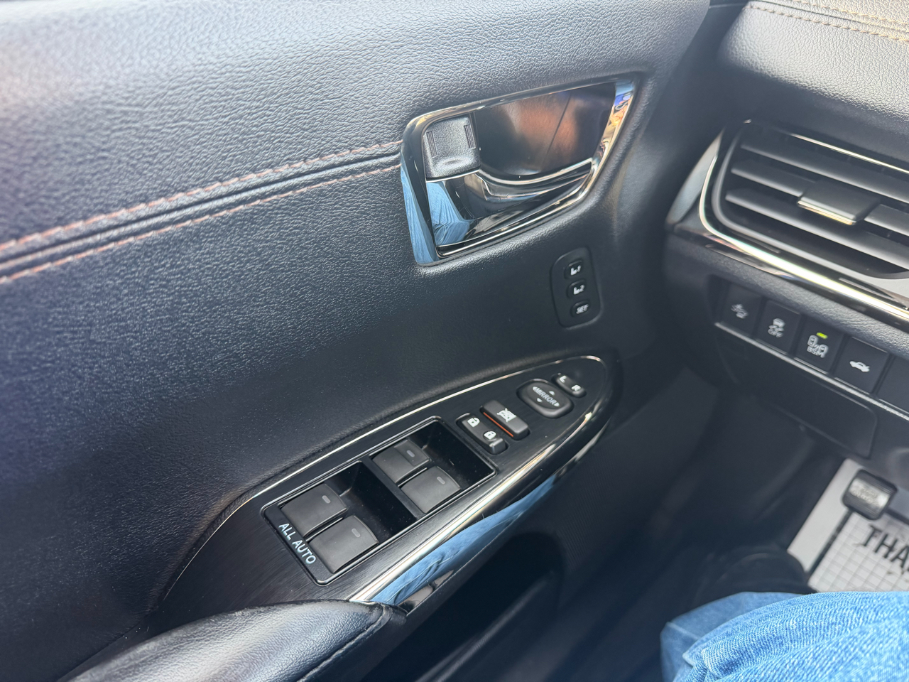 Toyota Avalon XLE Premium (Natl) 2018