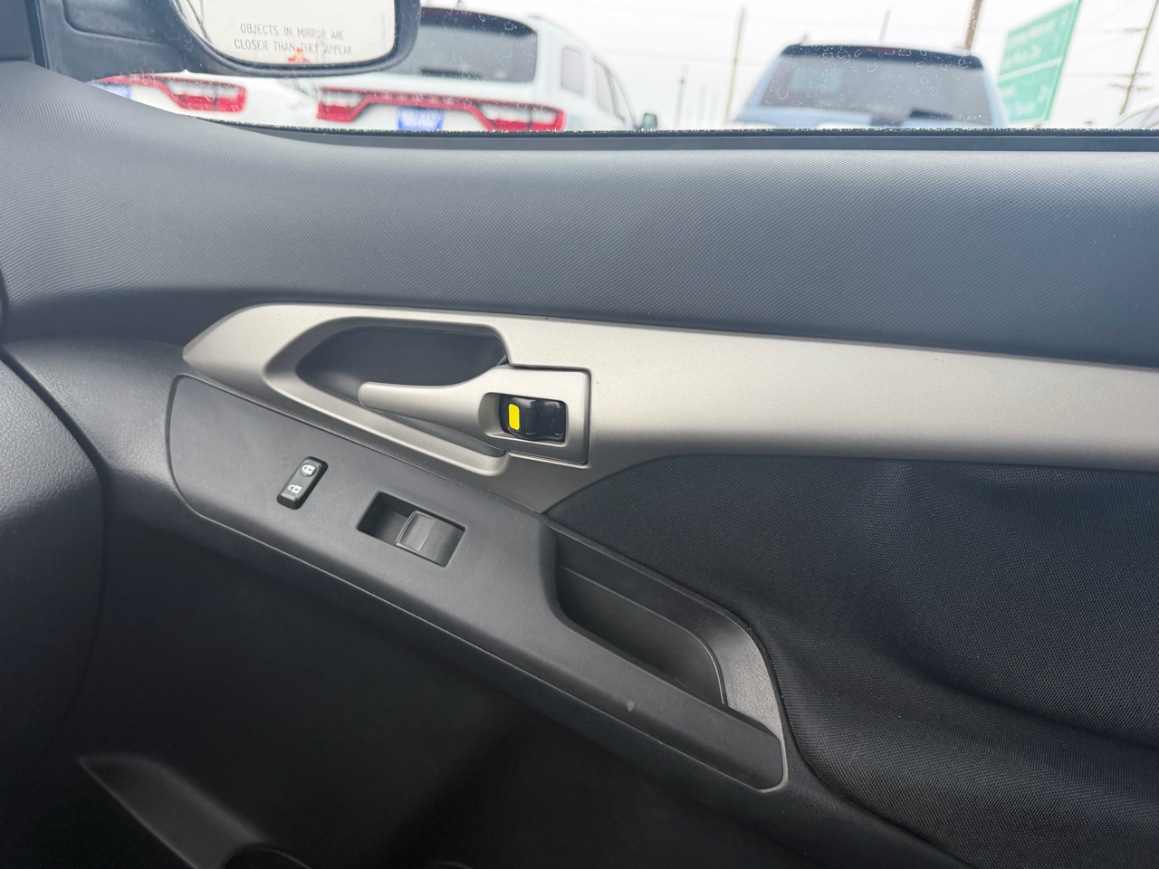 Pontiac Vibe 4dr HB FWD w/1SB 2009