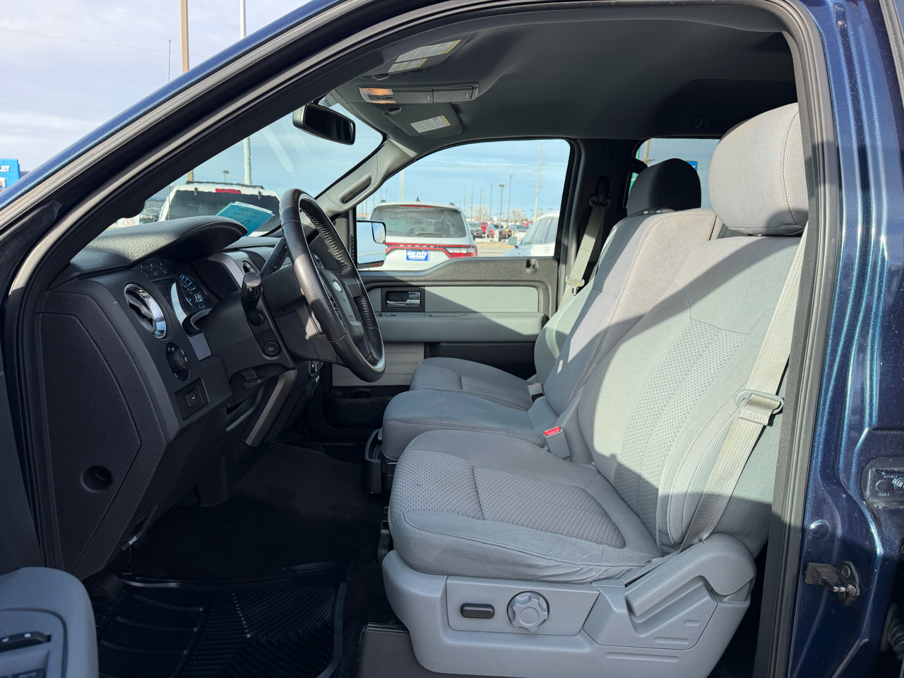 Ford F-150 4WD SuperCrew 145" XLT 2013