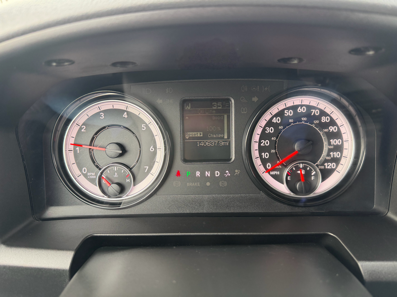 RAM 1500 Classic SLT 4x4 Quad Cab 6'4" Box 2020