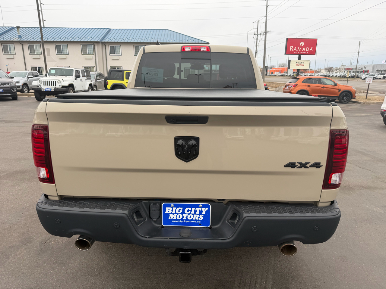 RAM 1500 Classic Warlock 4x4 Quad Cab 6'4" Box 2019