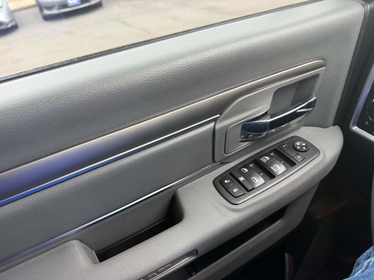 RAM 1500 Classic Warlock 4x4 Quad Cab 6'4" Box 2019