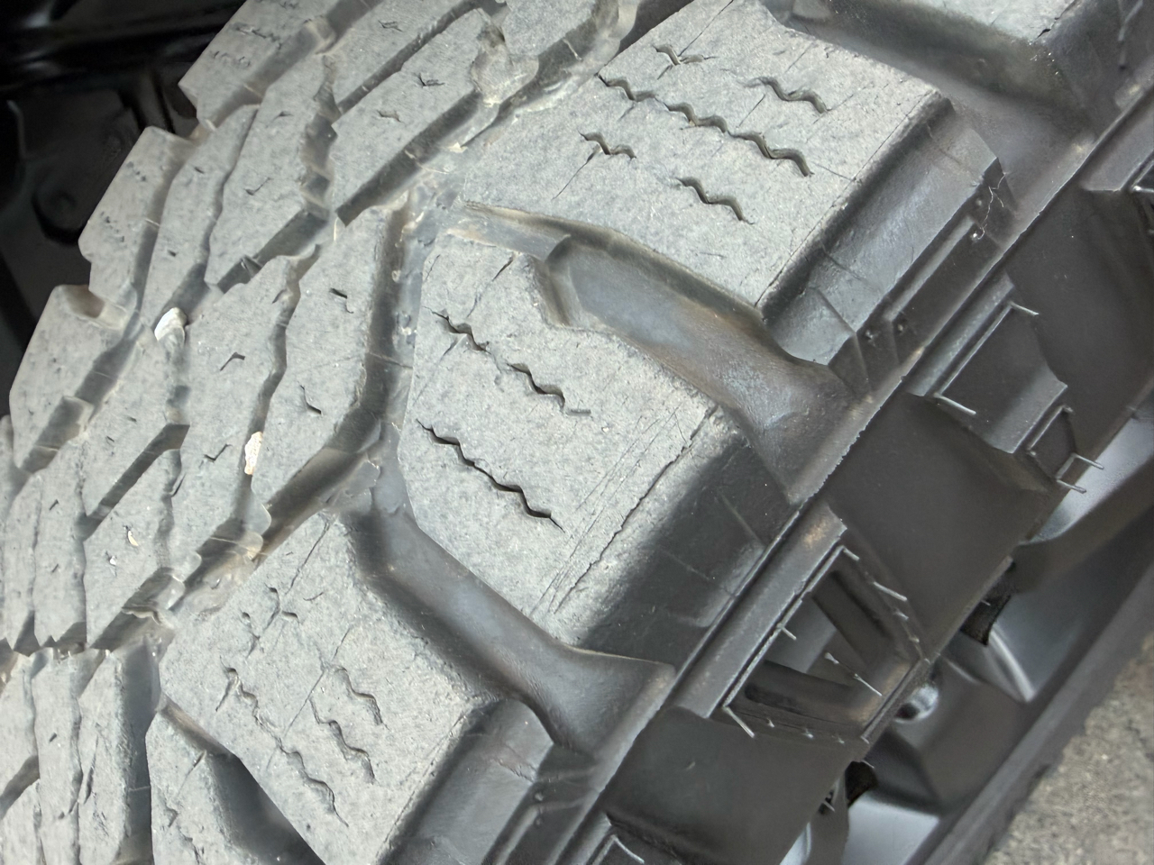 RAM 1500 Classic Warlock 4x4 Quad Cab 6'4" Box 2019