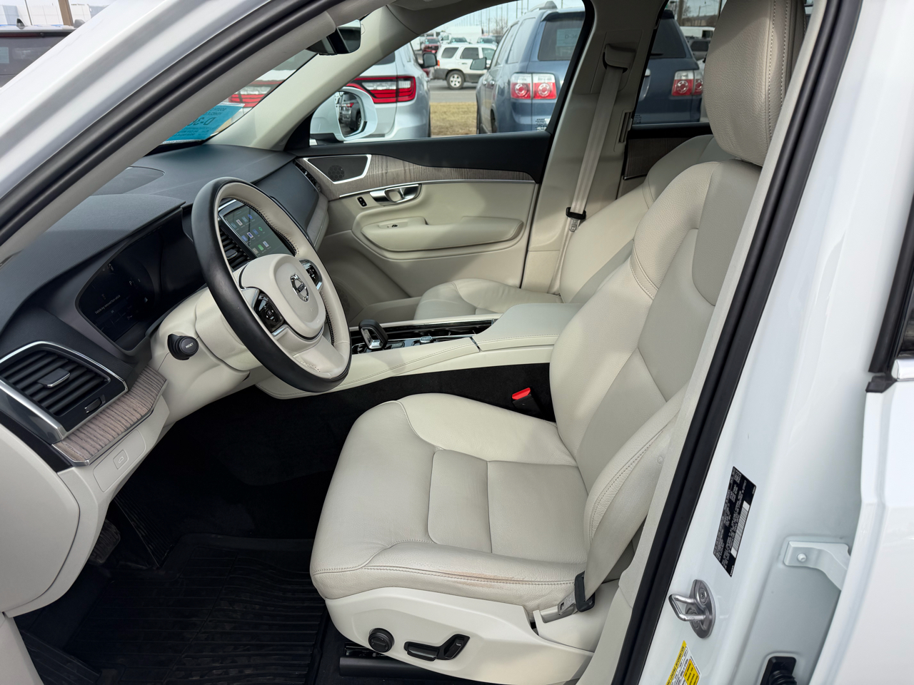 Volvo XC90 B6 AWD Core 7P 2023