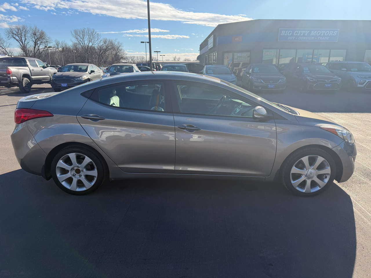 Hyundai Elantra 4dr Sdn Auto Limited (Alabama Plant) 2012