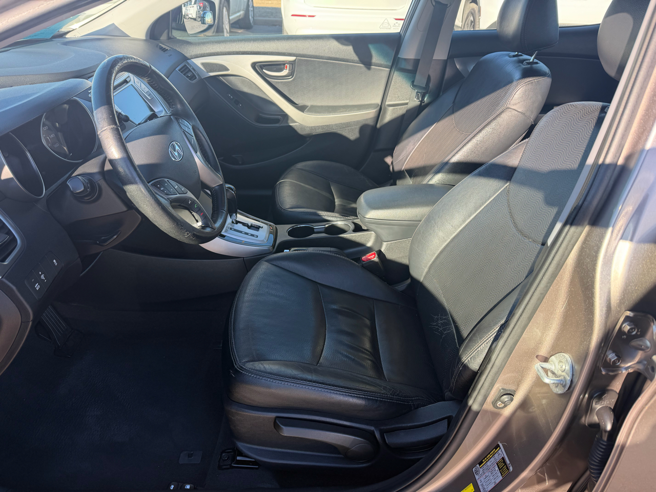 Hyundai Elantra 4dr Sdn Auto Limited (Alabama Plant) 2012