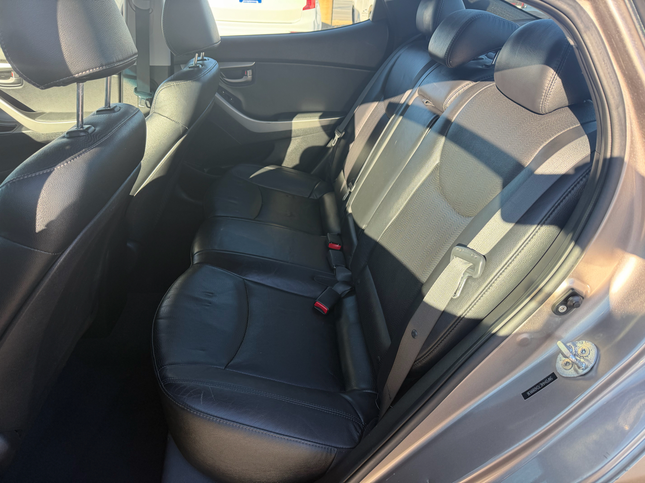 Hyundai Elantra 4dr Sdn Auto Limited (Alabama Plant) 2012