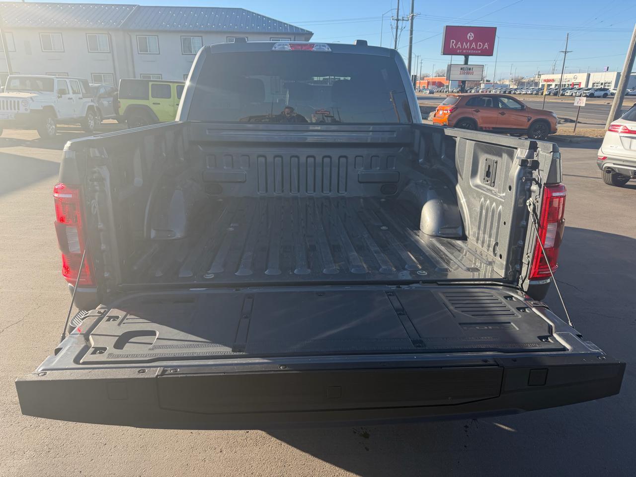 Ford F-150 Lariat 4WD SuperCrew 5.5' Box 2022