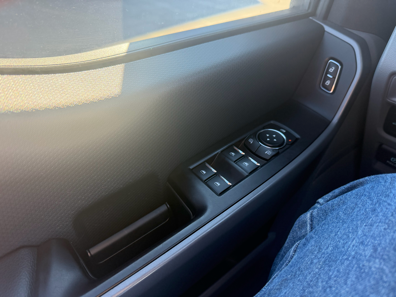 Ford F-150 Lariat 4WD SuperCrew 5.5' Box 2022