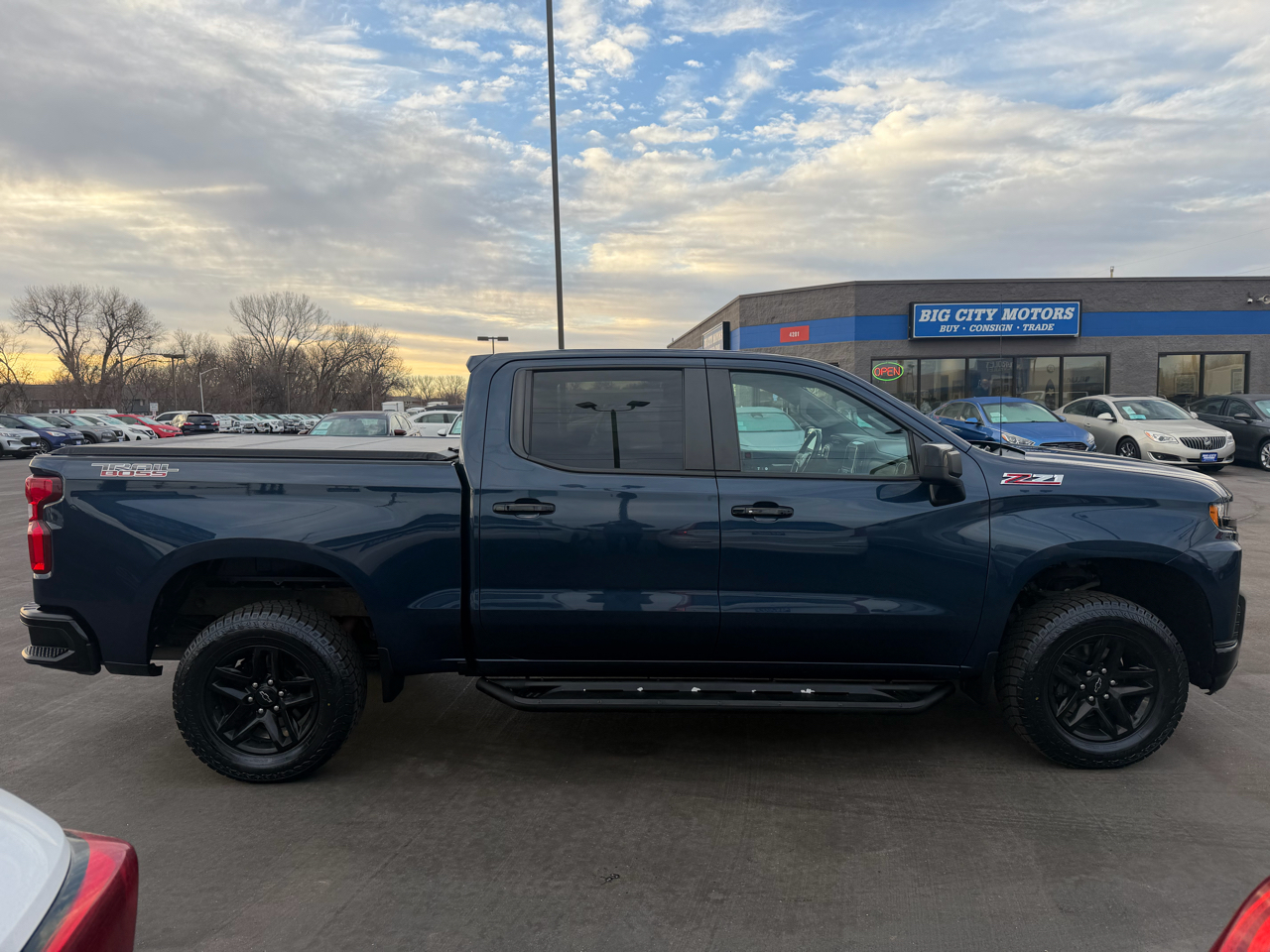 Chevrolet Silverado 1500 4WD Crew Cab 147" LT Trail Boss 2020