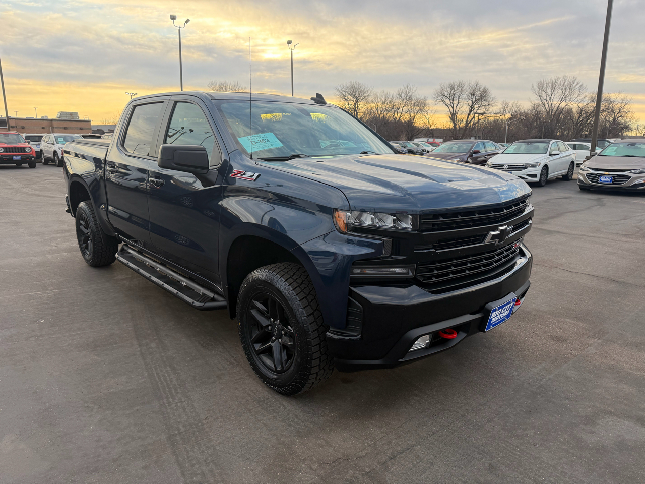 Chevrolet Silverado 1500 4WD Crew Cab 147" LT Trail Boss 2020