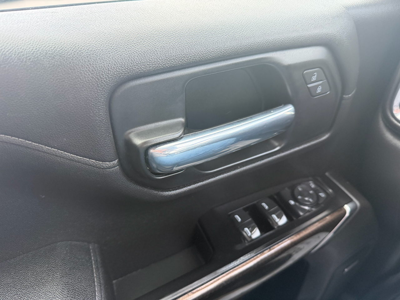 Chevrolet Silverado 1500 4WD Crew Cab 147" LT Trail Boss 2020