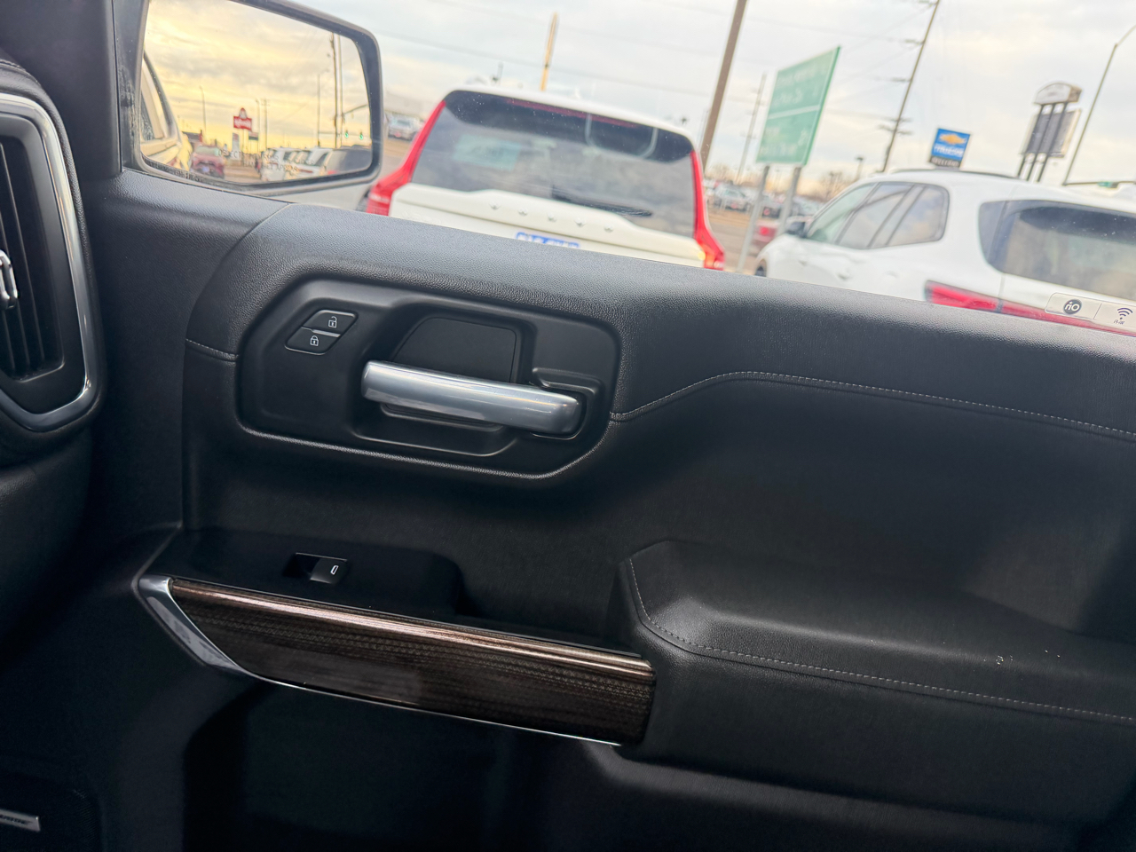 Chevrolet Silverado 1500 4WD Crew Cab 147" LT Trail Boss 2020