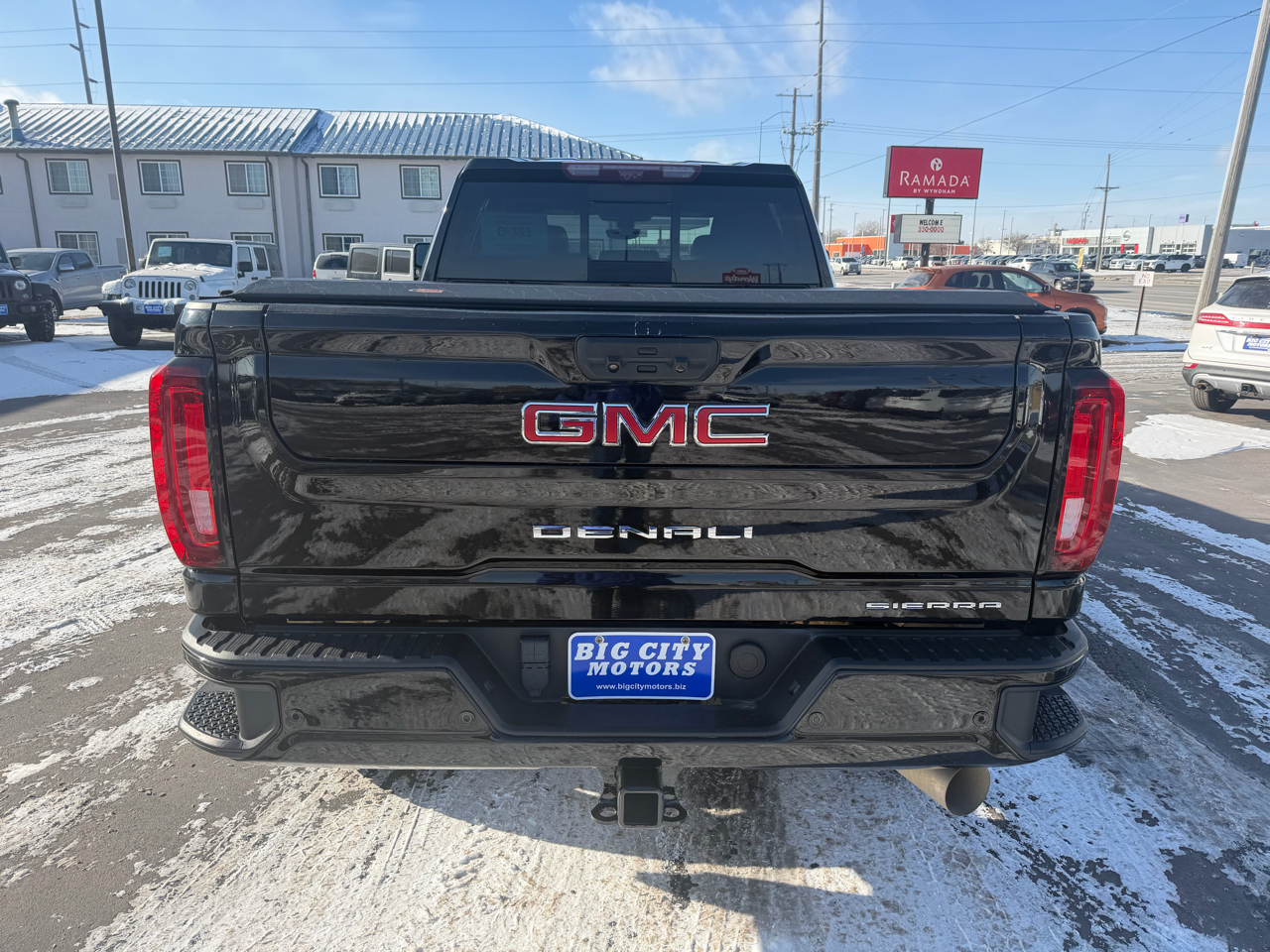GMC Sierra 3500HD 4WD Crew Cab 159" Denali 2022