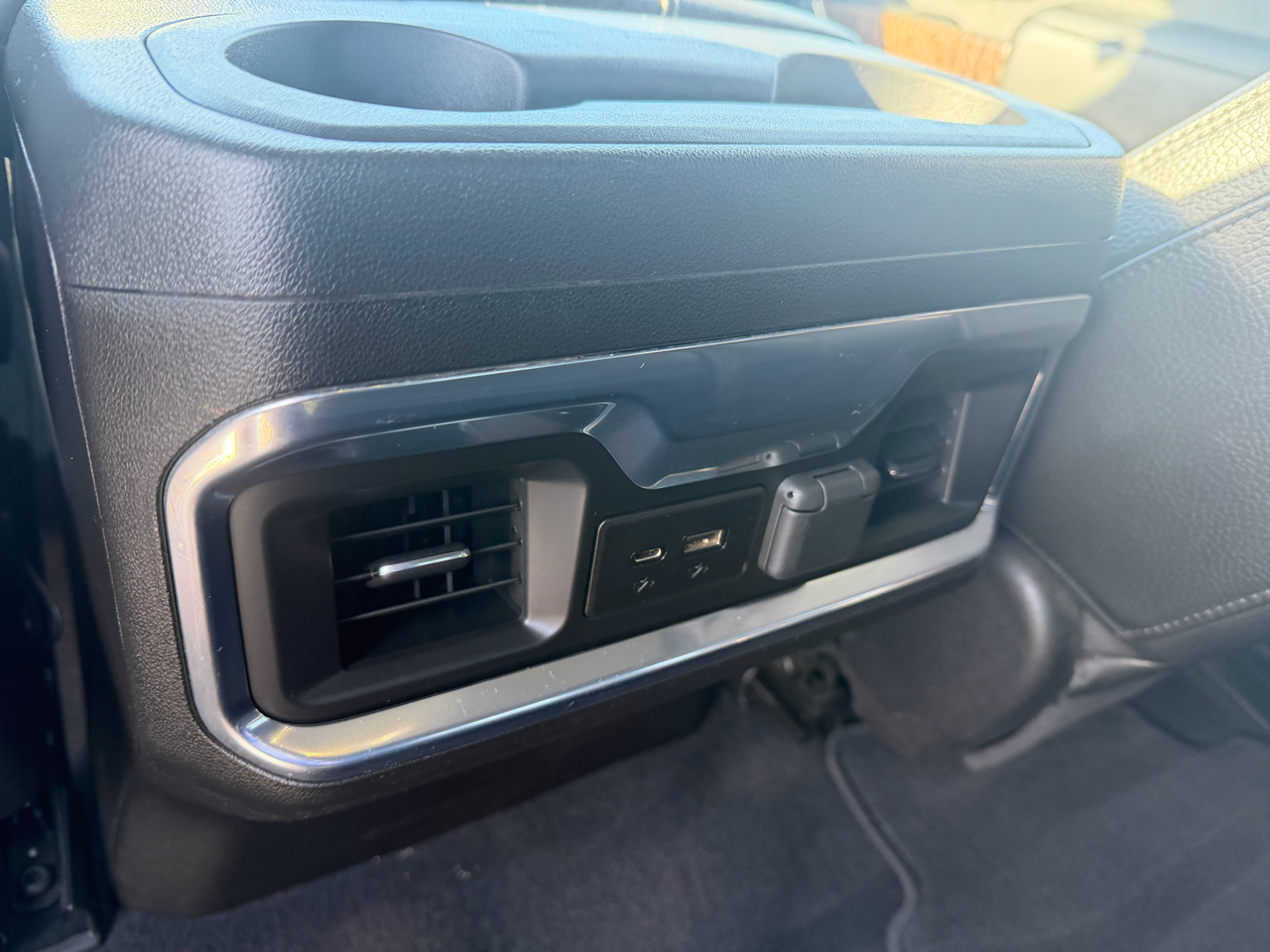 GMC Sierra 3500HD 4WD Crew Cab 159" Denali 2022