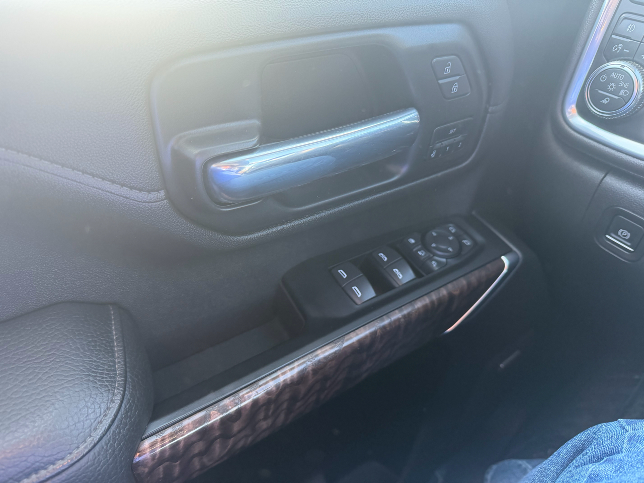 GMC Sierra 3500HD 4WD Crew Cab 159" Denali 2022