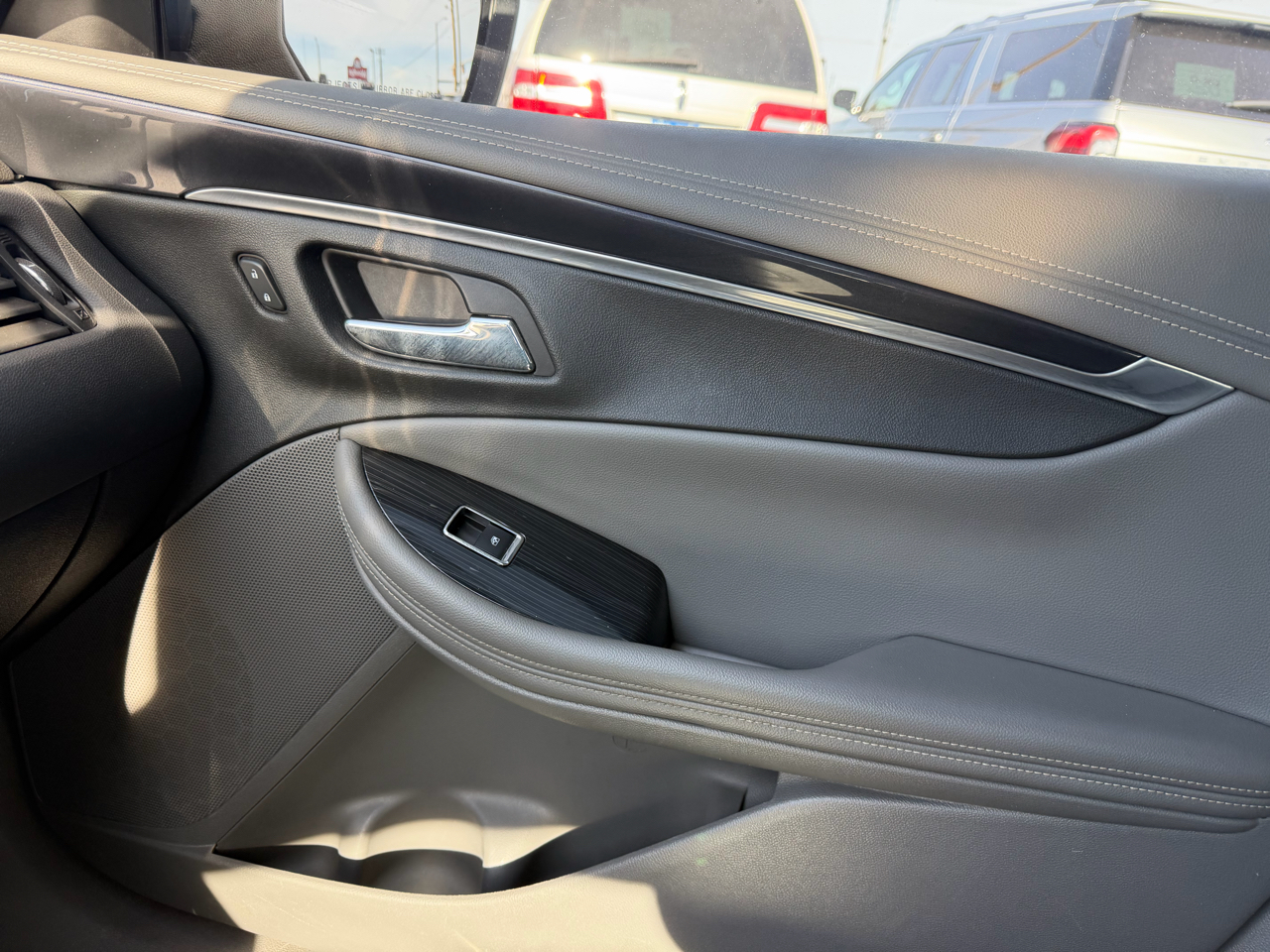 Chevrolet Impala 4dr Sdn LT w/1LT 2018