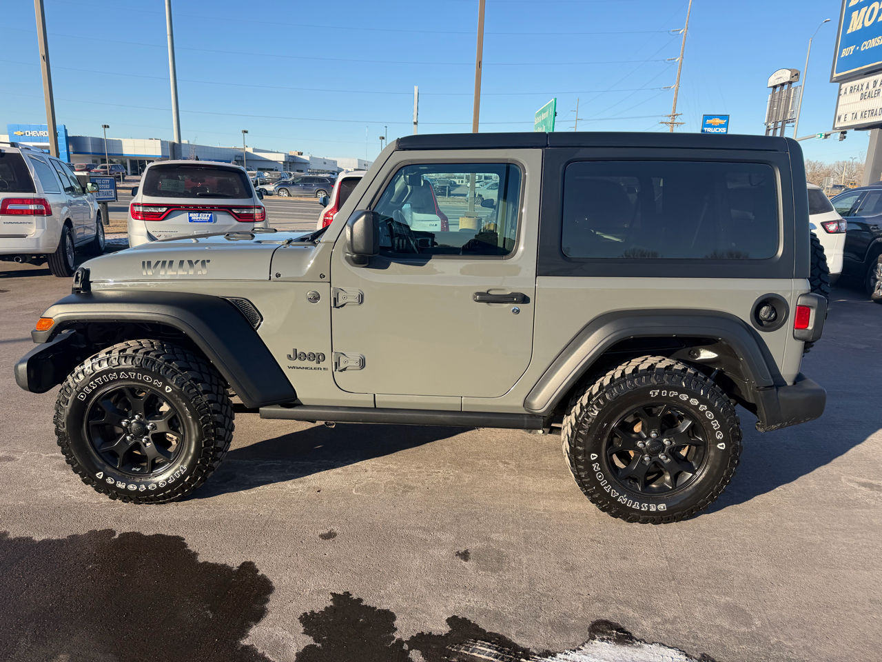 Jeep Wrangler Willys 2 Door 4x4 2023