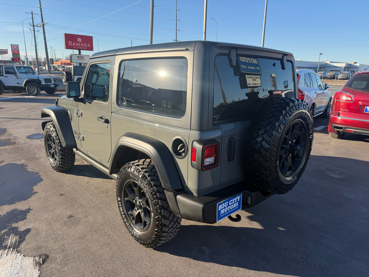Jeep Wrangler Willys 2 Door 4x4 2023