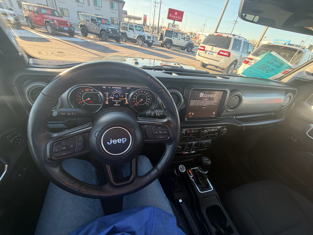 Jeep Wrangler Willys 2 Door 4x4 2023