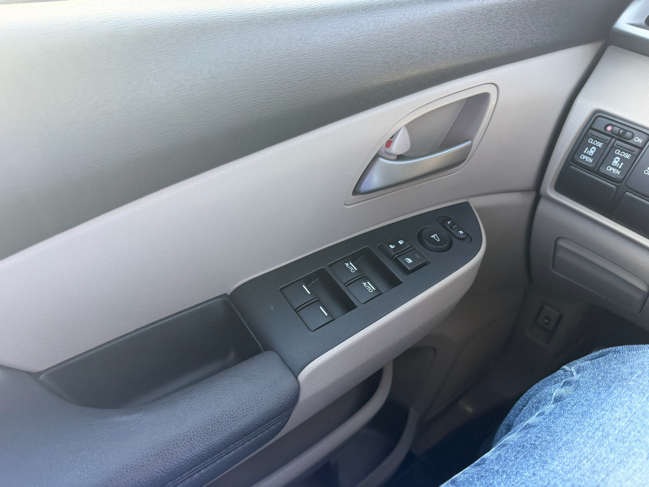 Honda Odyssey 5dr EX 2012