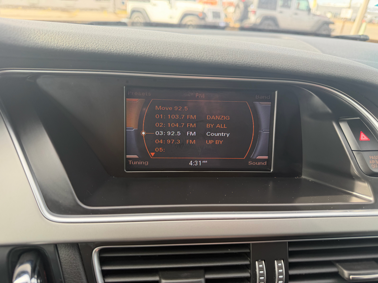 Audi A4 4dr Sdn Auto quattro 2.0T Premium 2015