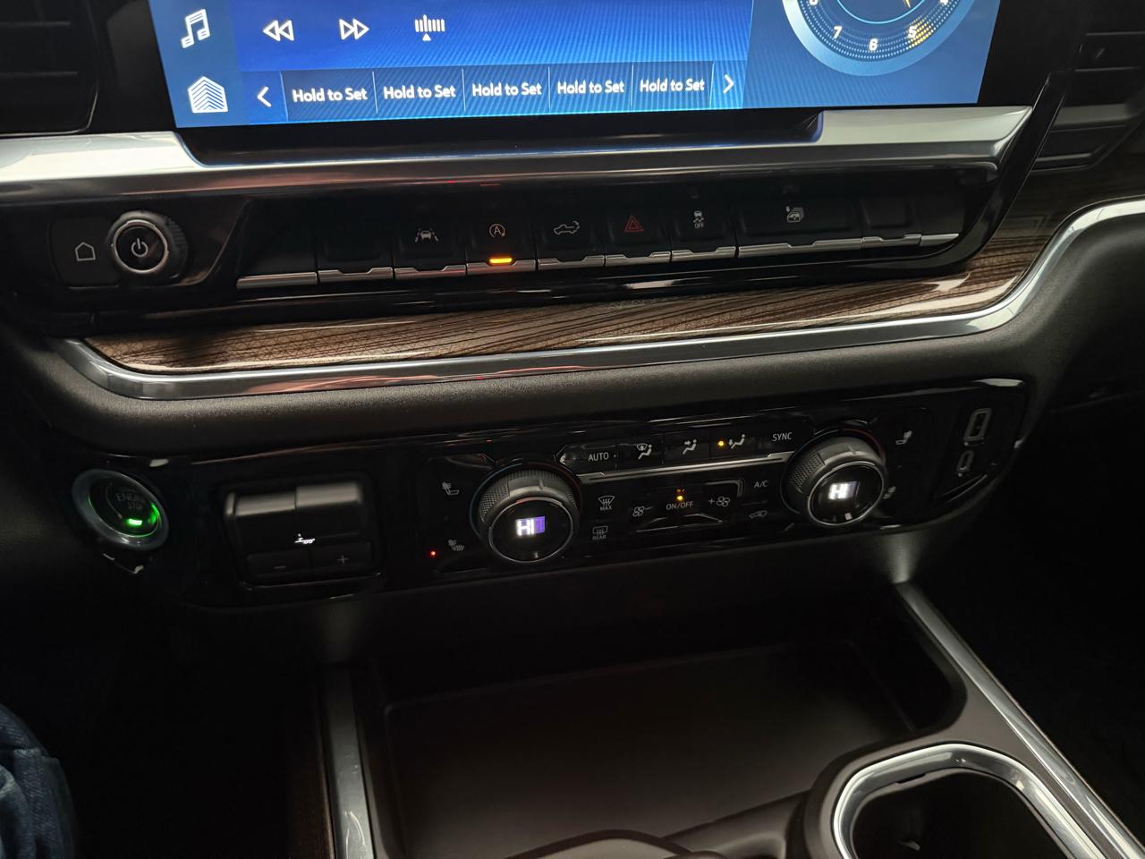 Chevrolet Silverado 1500 4WD Crew Cab 147" RST 2023