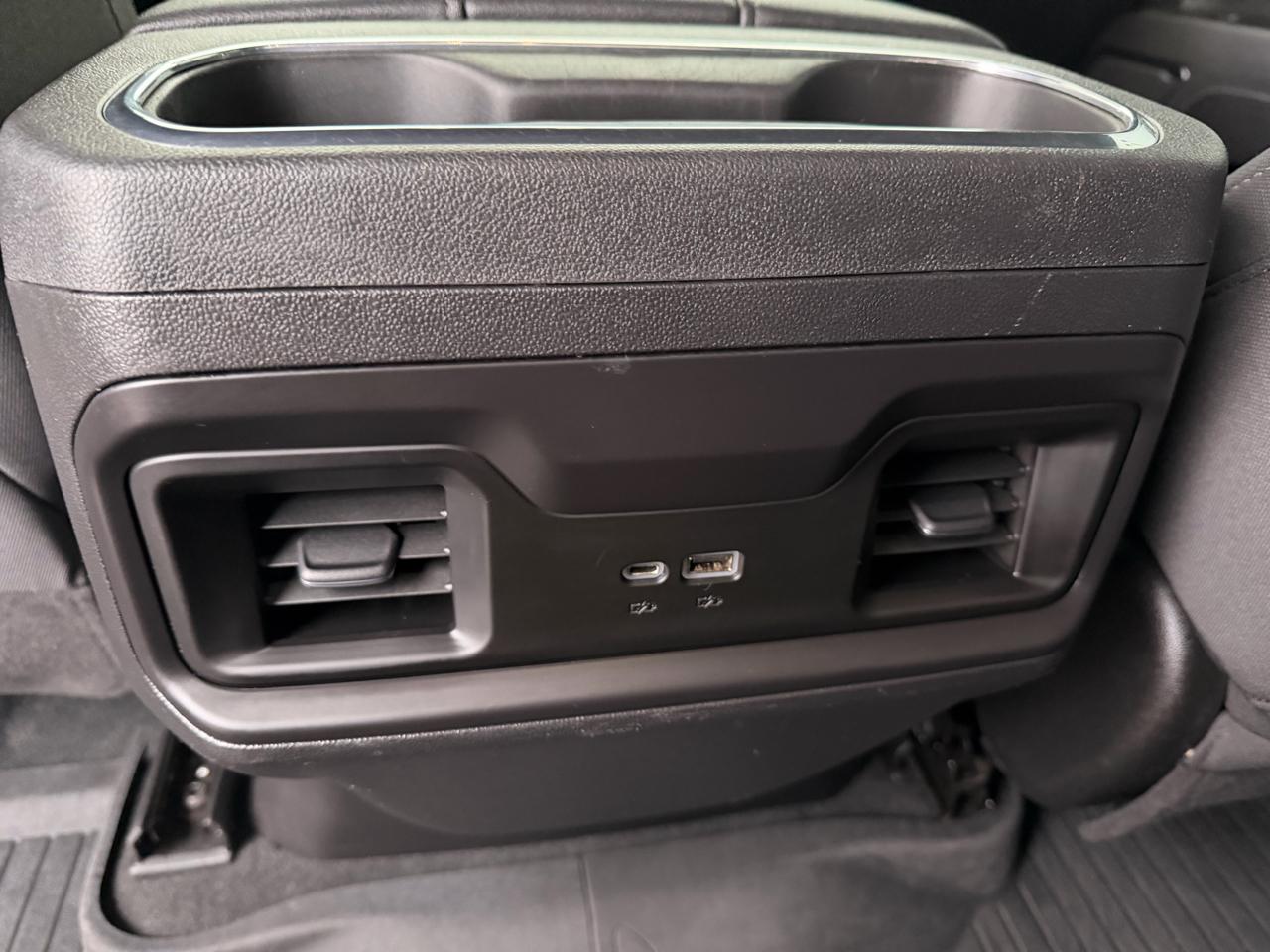 Chevrolet Silverado 1500 4WD Crew Cab 147" RST 2023