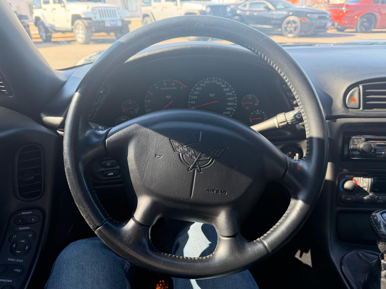 Chevrolet Corvette 2dr Cpe 2000