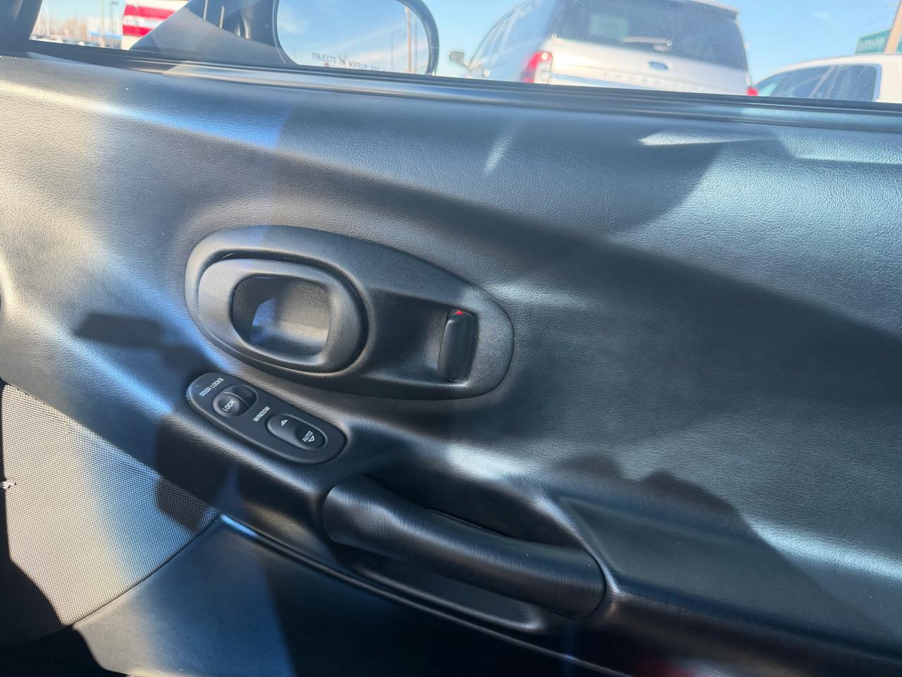 Chevrolet Corvette 2dr Cpe 2000