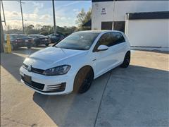 2017 Volkswagen Golf GTI 