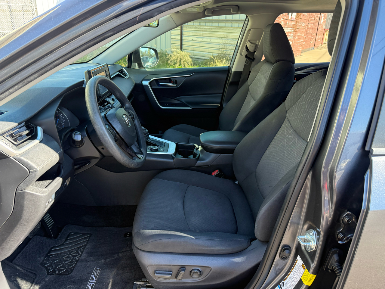 Toyota RAV4 Hybrid XLE 2019