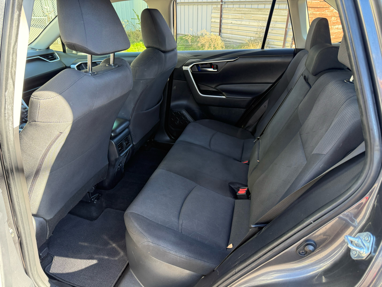 Toyota RAV4 Hybrid XLE 2019