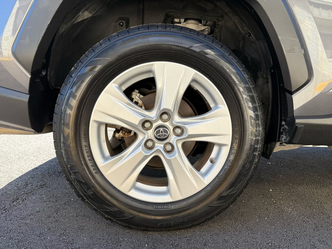 Toyota RAV4 Hybrid XLE 2019