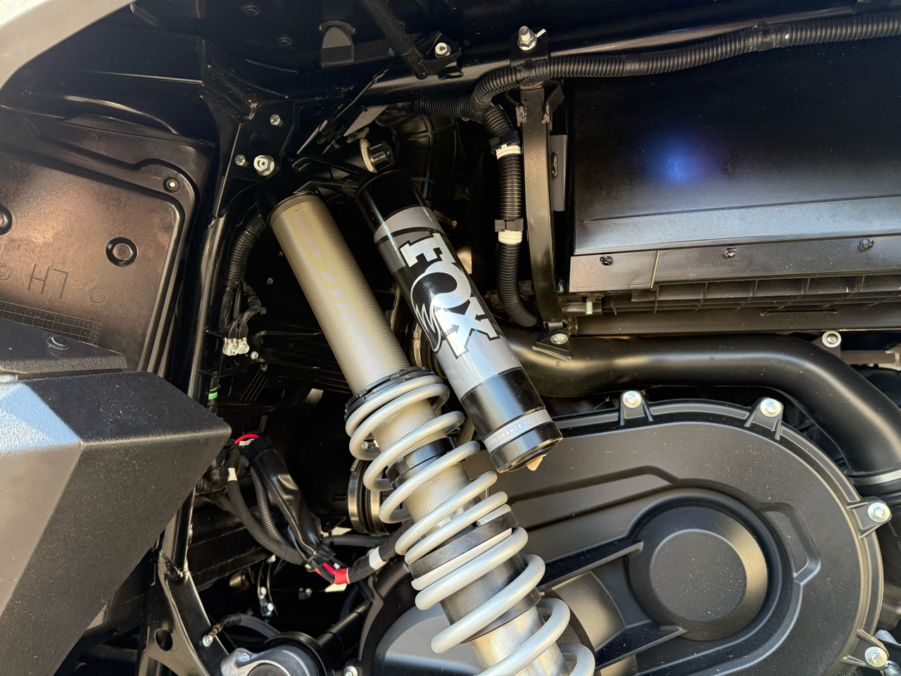 Kawasaki KRT1000 C  2024