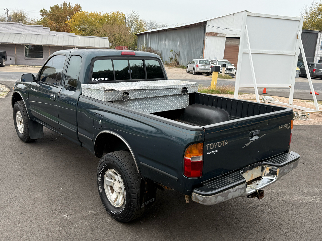 Toyota Tacoma 4WD 1998